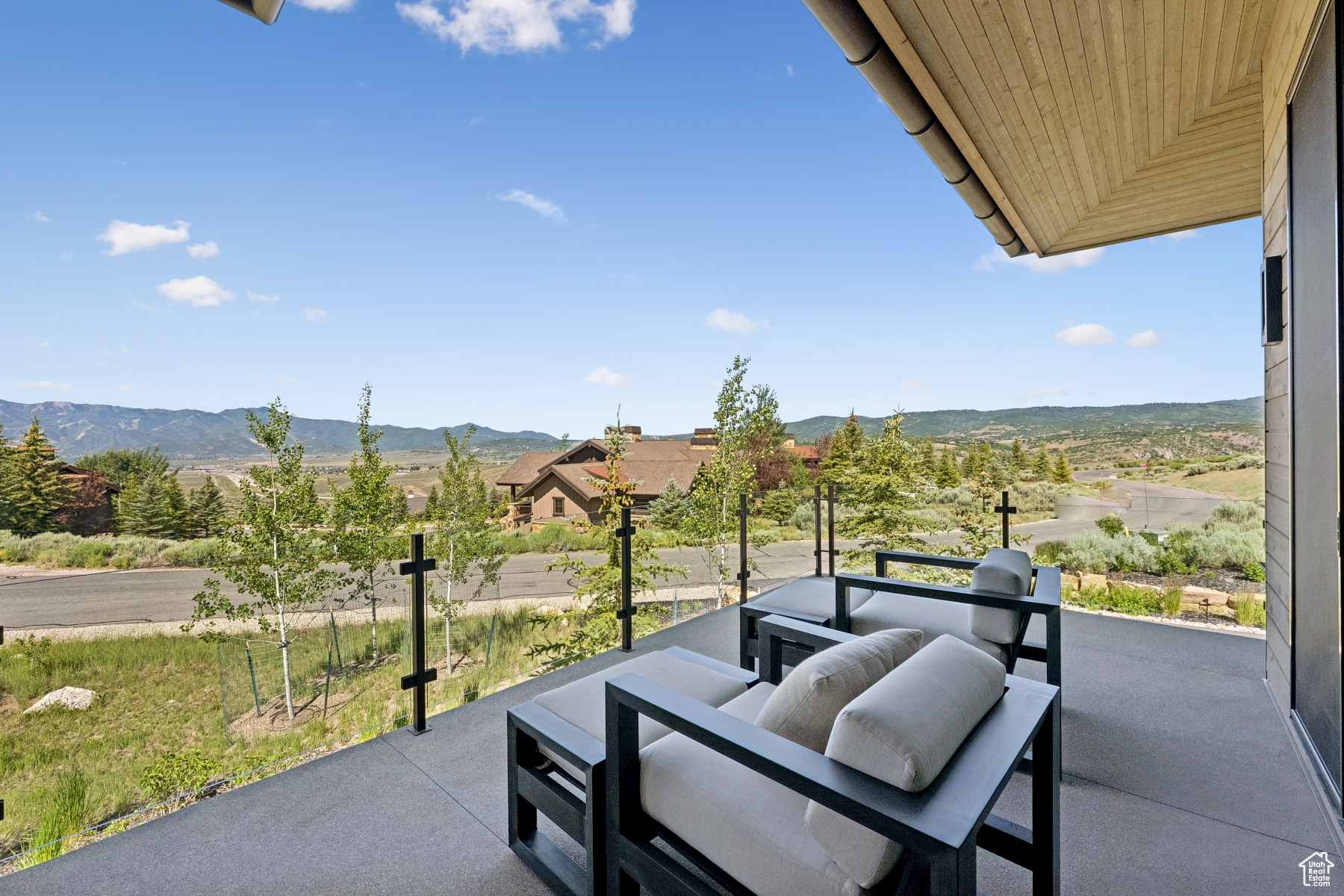 WEST HILLS - Residential