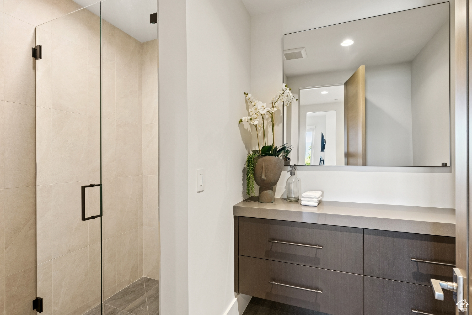 WEST HILLS - Residential