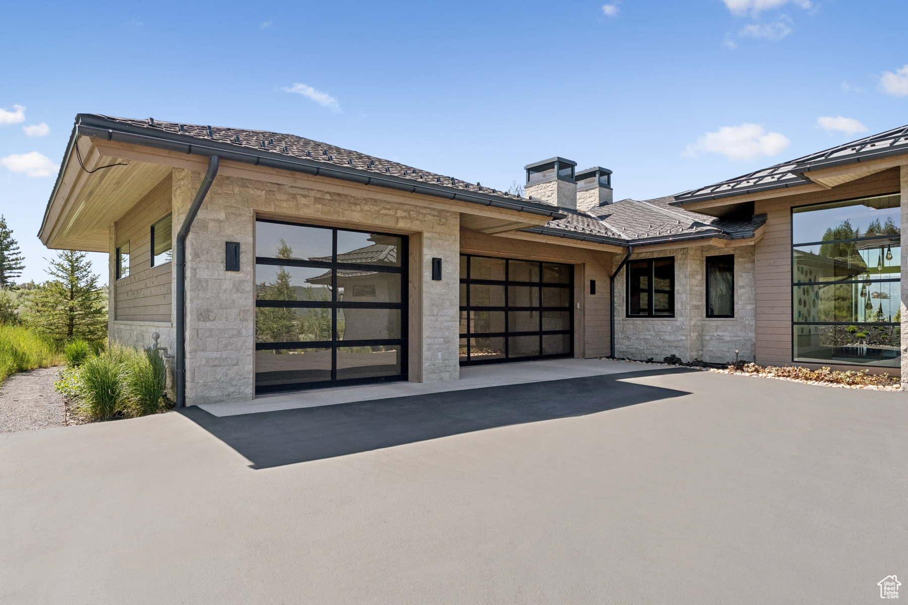 WEST HILLS - Residential