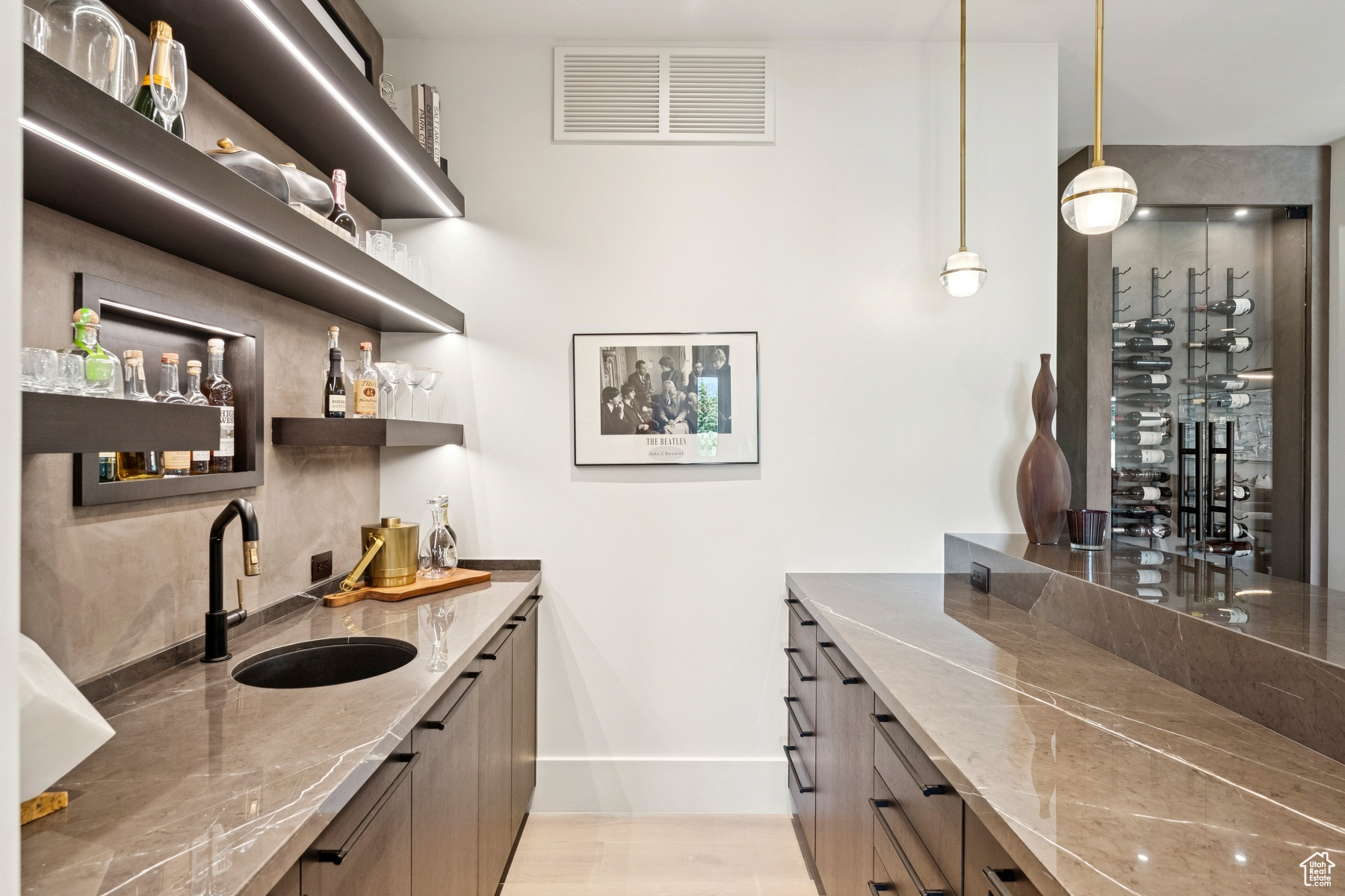 WEST HILLS - Residential