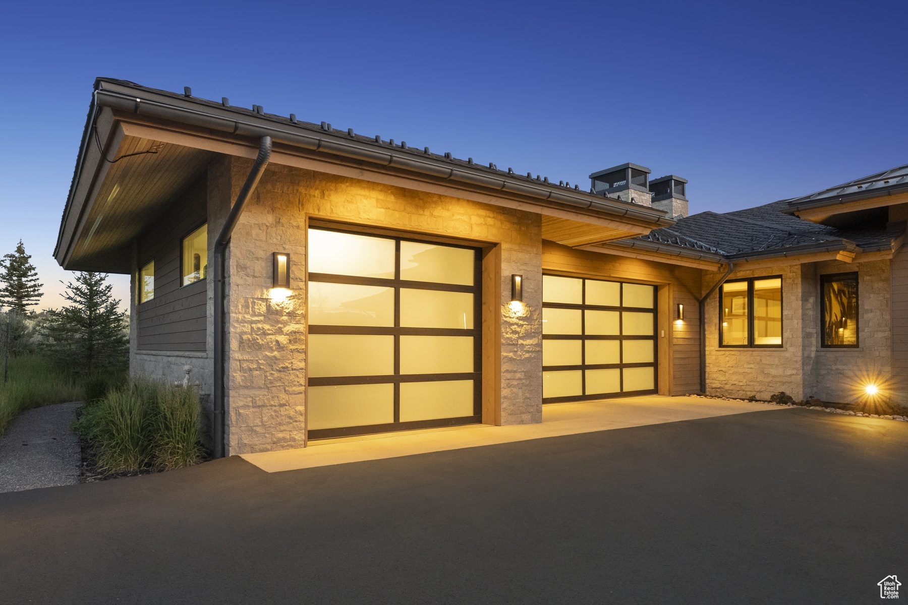 WEST HILLS - Residential