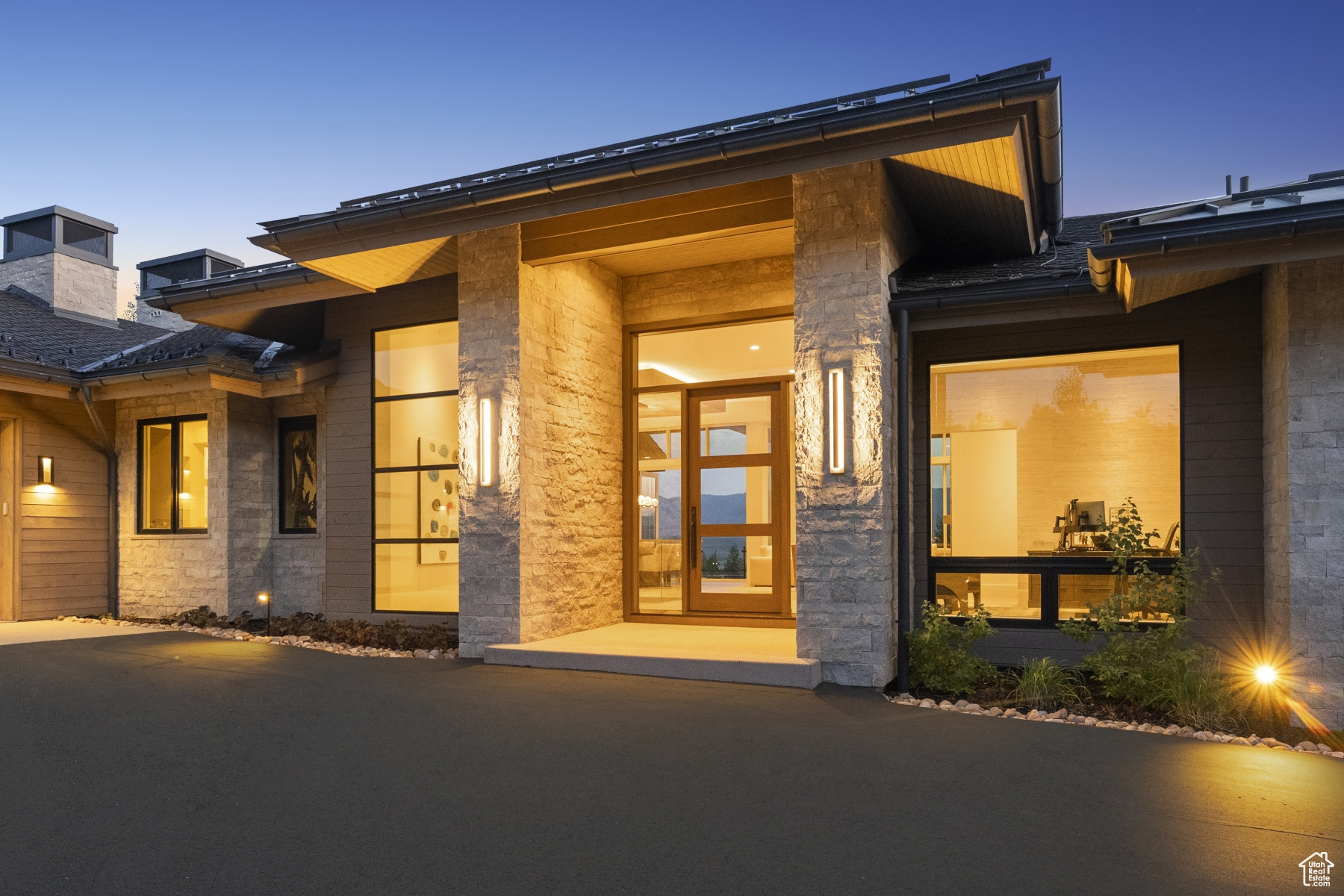 WEST HILLS - Residential