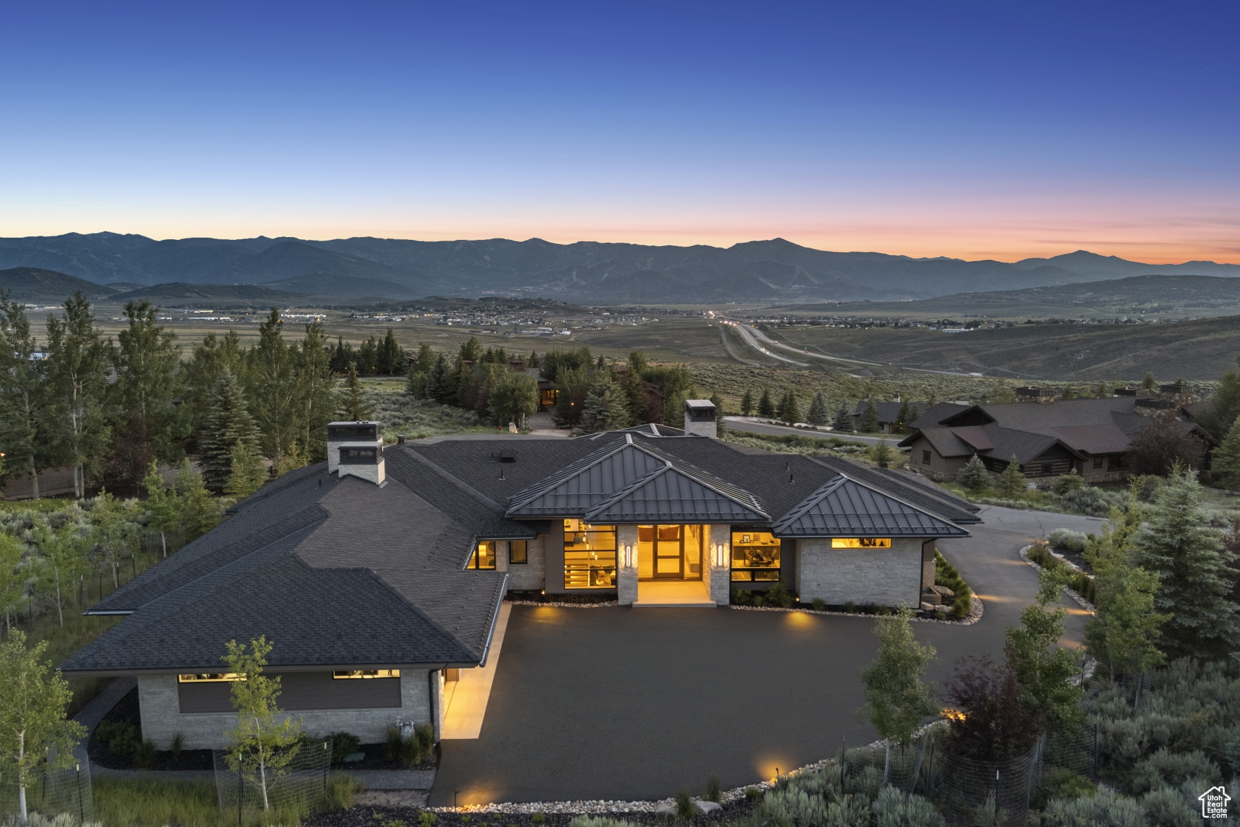 WEST HILLS - Residential