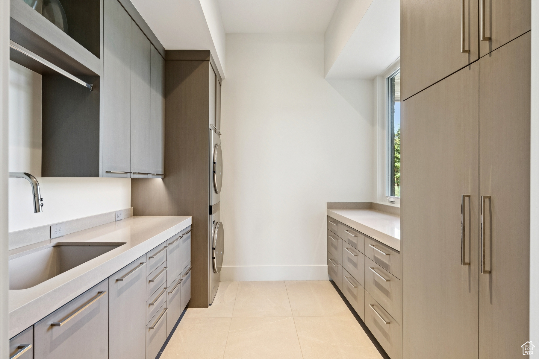 WEST HILLS - Residential