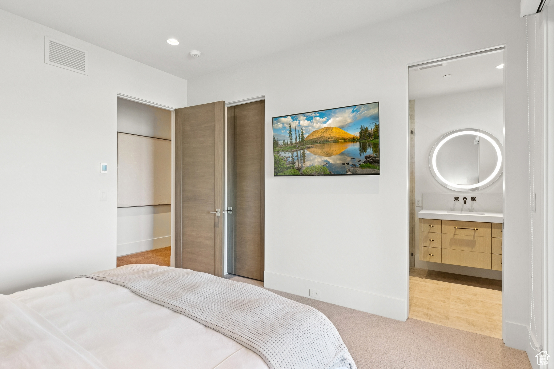 WEST HILLS - Residential
