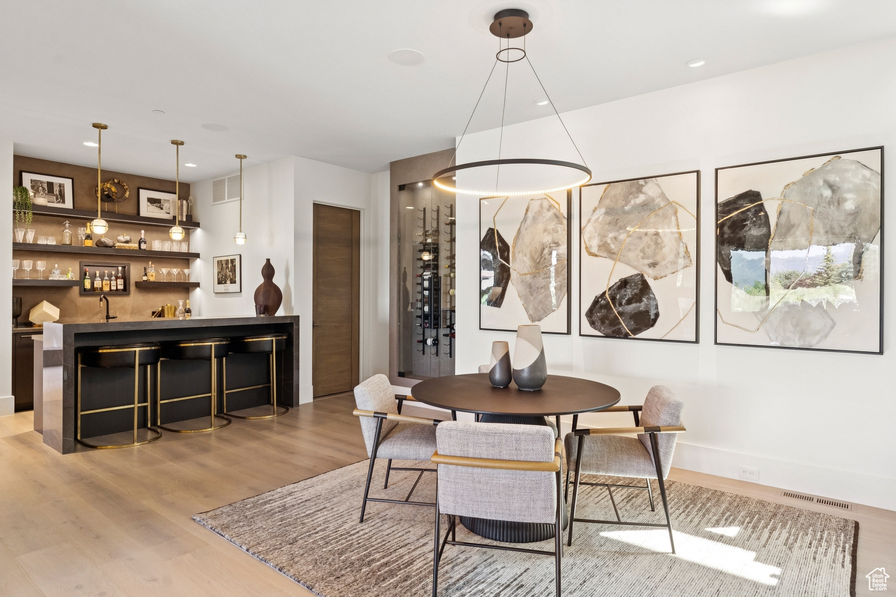 WEST HILLS - Residential