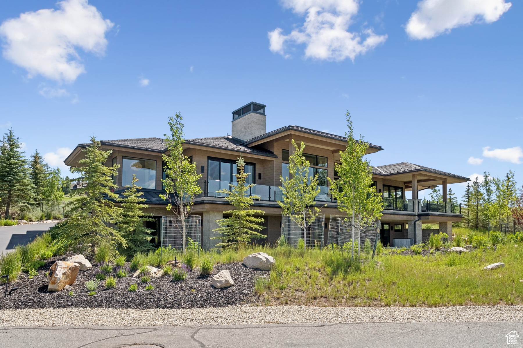 WEST HILLS - Residential
