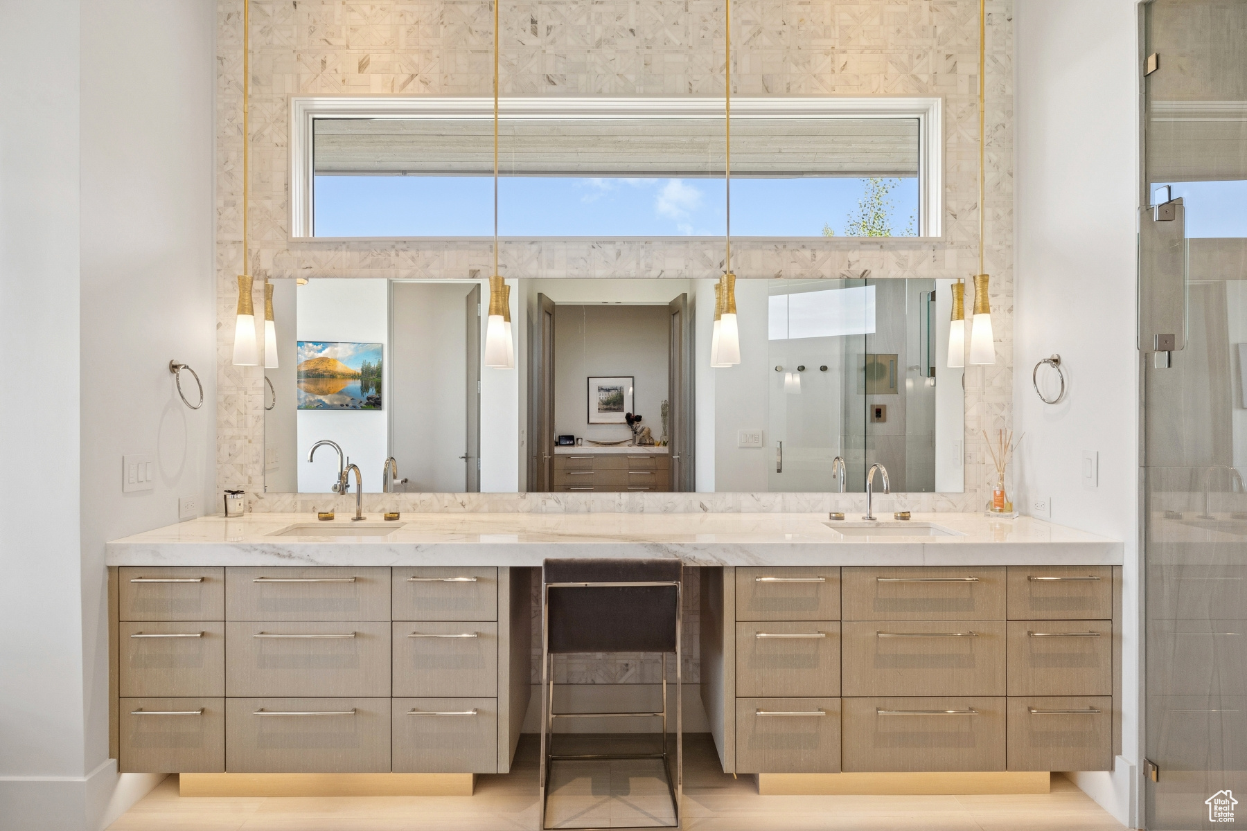 WEST HILLS - Residential