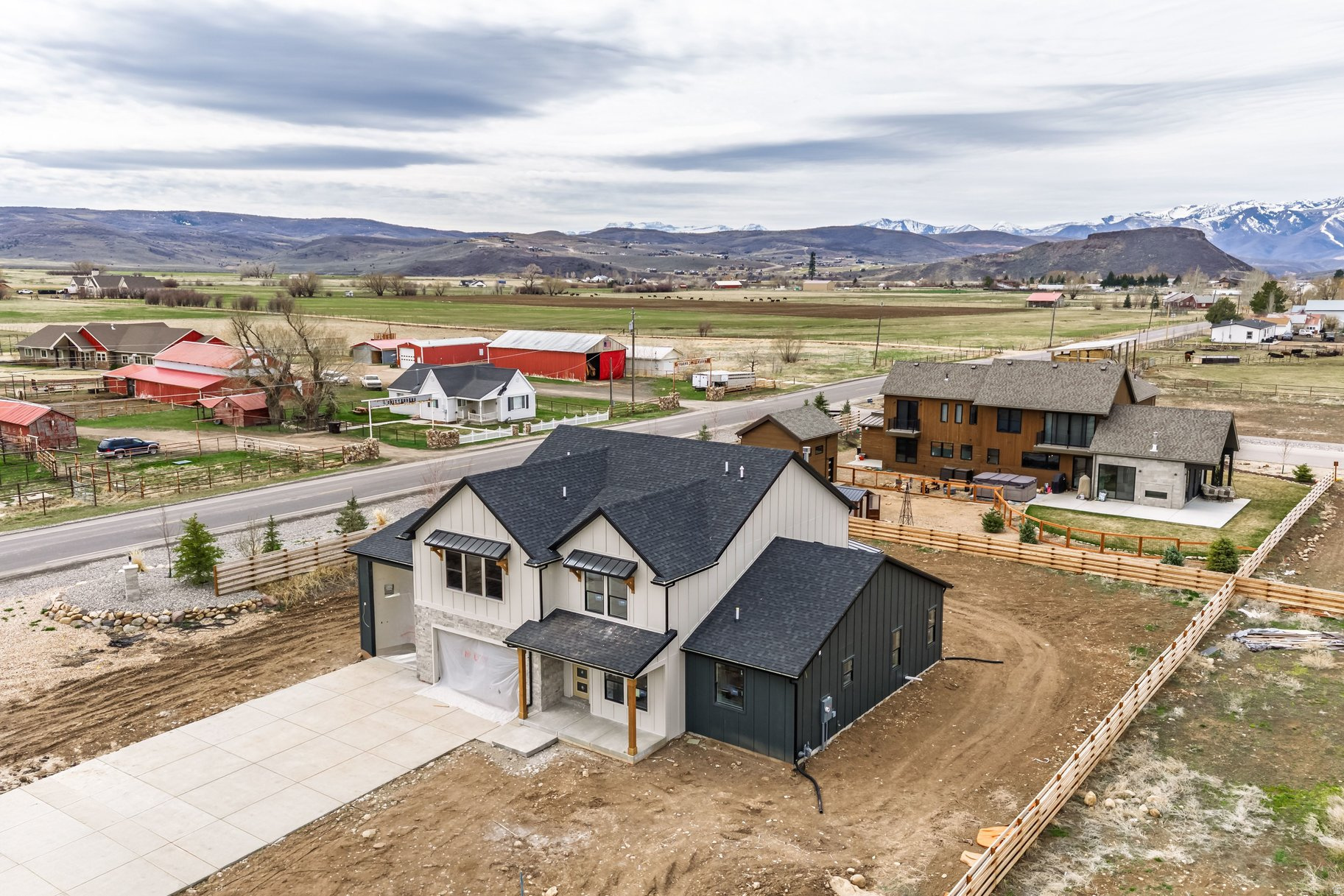 FRONTIER ACRES - Residential