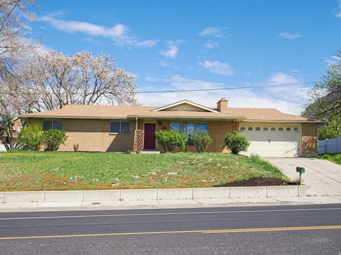 Photo of 896 W 4800 S, Taylorsville, UT 84123 (MLS # 2149800)