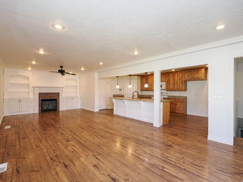 Tiny photo for 896 W 4800 S, Taylorsville, UT 84123 (MLS # 2149800)