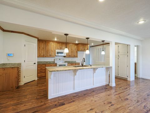 Tiny photo for 896 W 4800 S, Taylorsville, UT 84123 (MLS # 2149800)