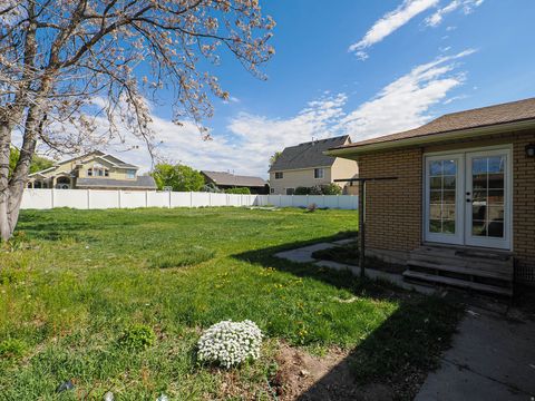 Tiny photo for 896 W 4800 S, Taylorsville, UT 84123 (MLS # 2149800)