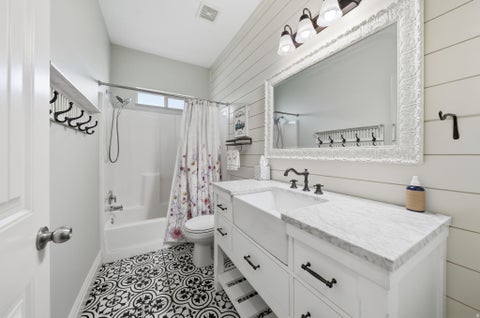 Tiny photo for 2042 W 2185 S, Woods Cross, UT 84087 (MLS # 2181335)