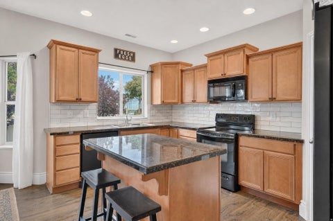 Tiny photo for 2042 W 2185 S, Woods Cross, UT 84087 (MLS # 2181335)