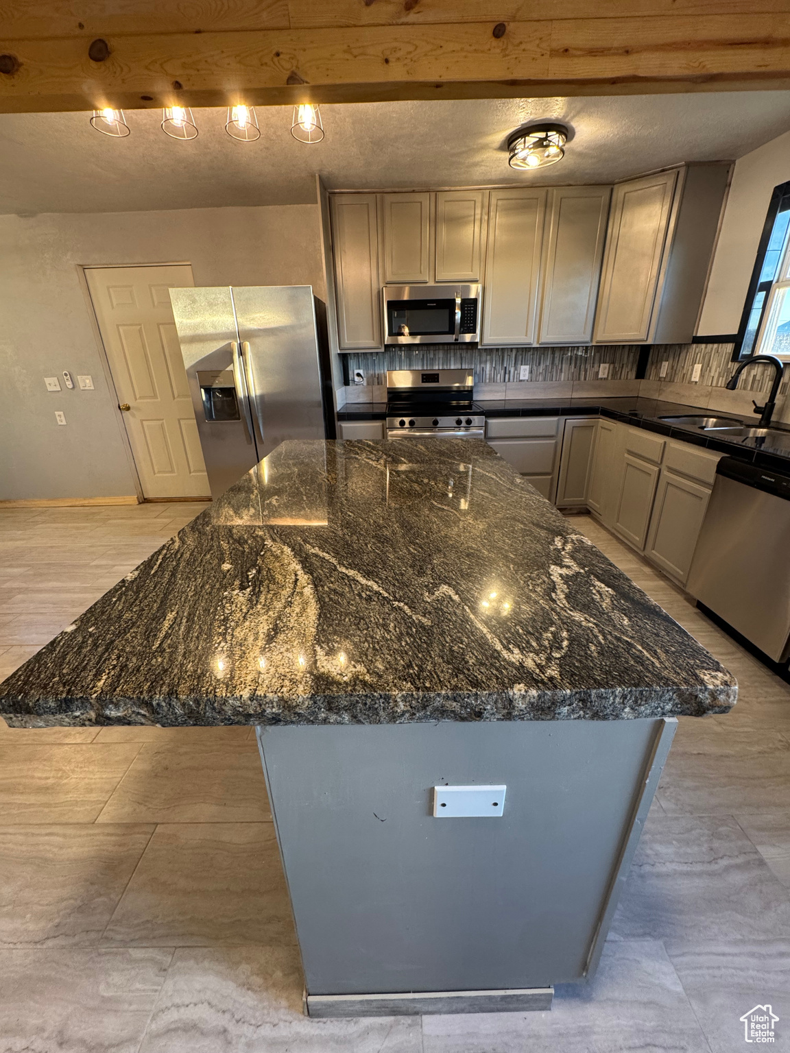 DRAGERTON SUB - Residential