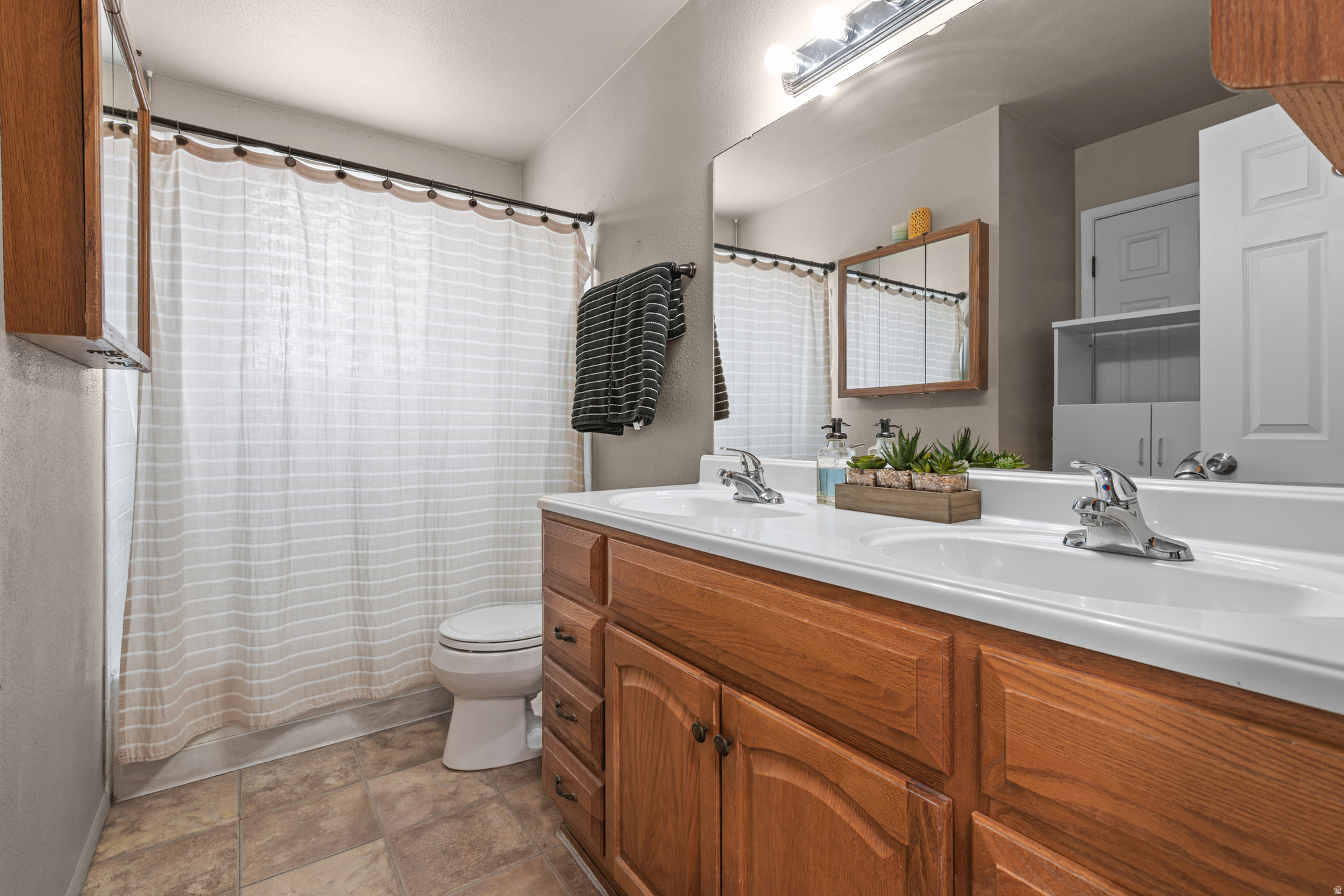 KINGSGATE - Residential
