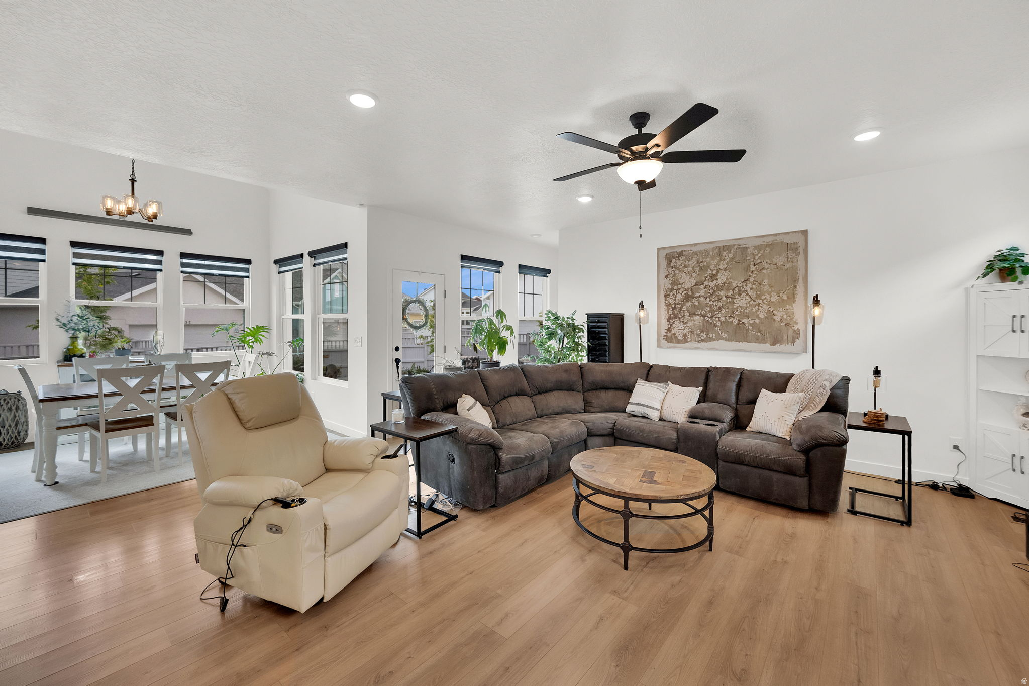 DAYBREAK - Residential