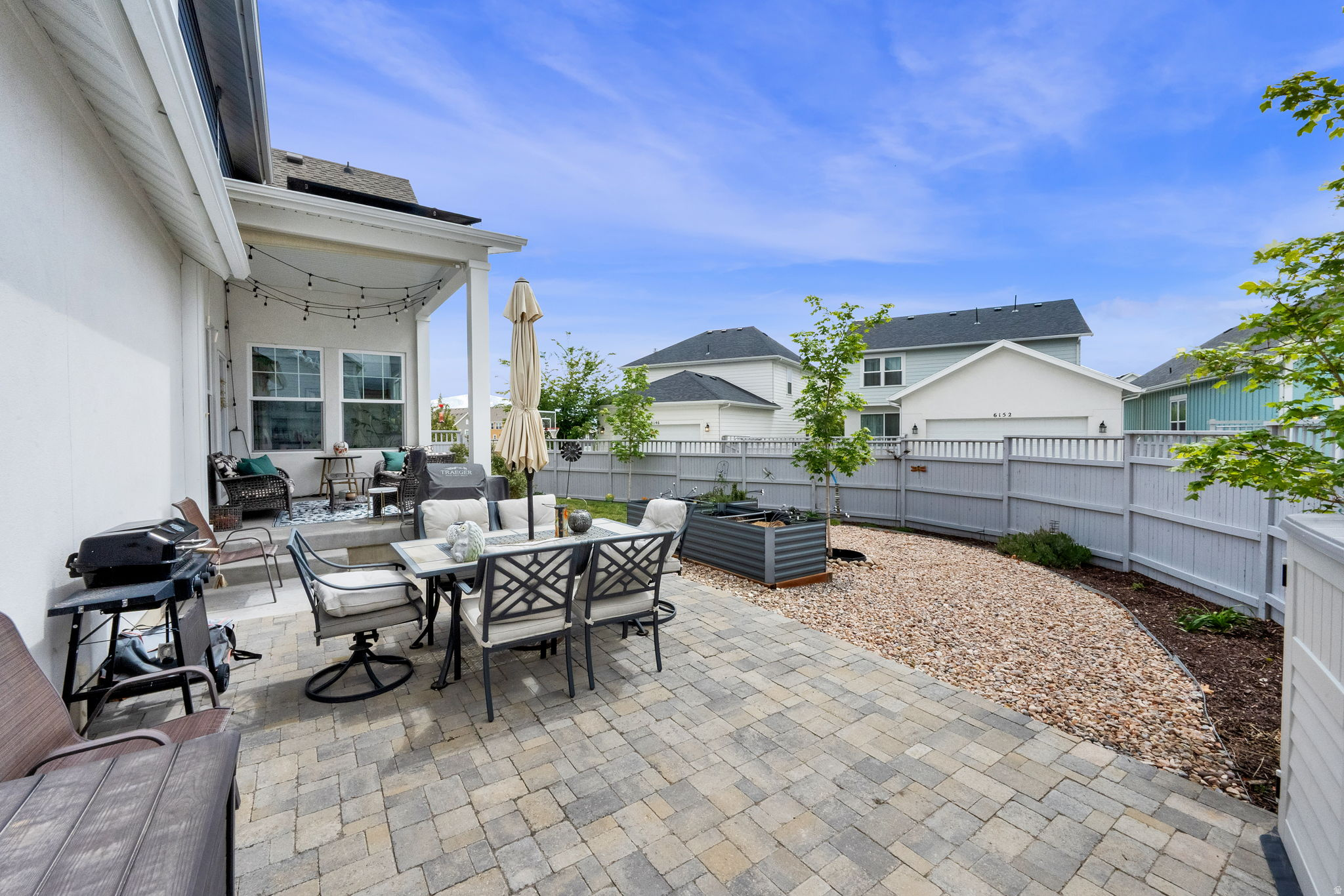 DAYBREAK - Residential