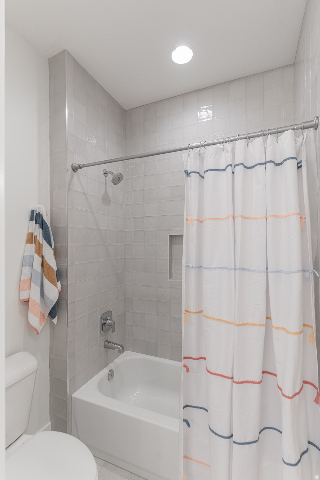 CRIMSON VISTAS 2 - Residential