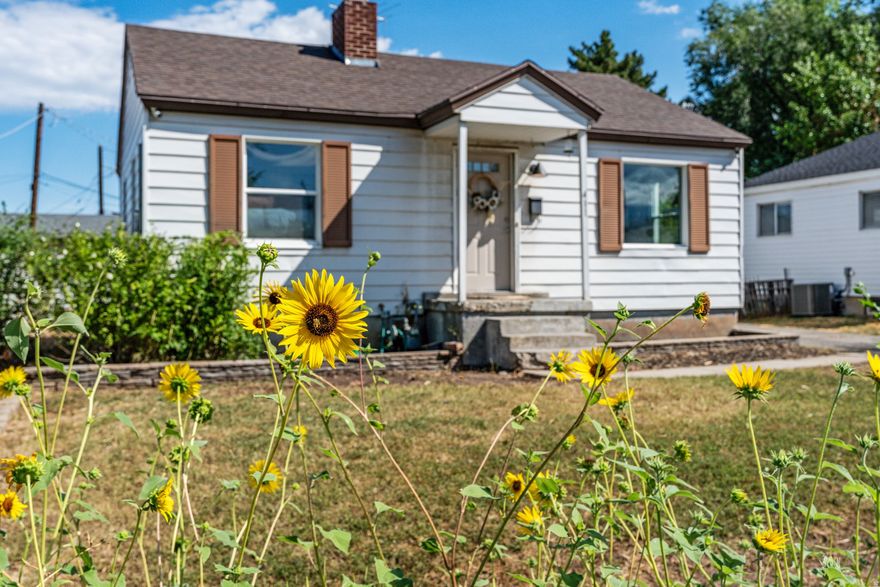 **Open House Saturday** This cozy home has been thoughtfully updated. All the big ticket items have been replaced including the Roof and HVAC. Interior updates include Quartz countertops and LVP.  Less than a block away is a Children Park and New Dog Park. Sugarhouse is 5 Blocks East and has plenty of local restaurants, shops, and grocery stores. As a bonus it takes less than five minutes to get onto I-15, I-80, or Highway 89.