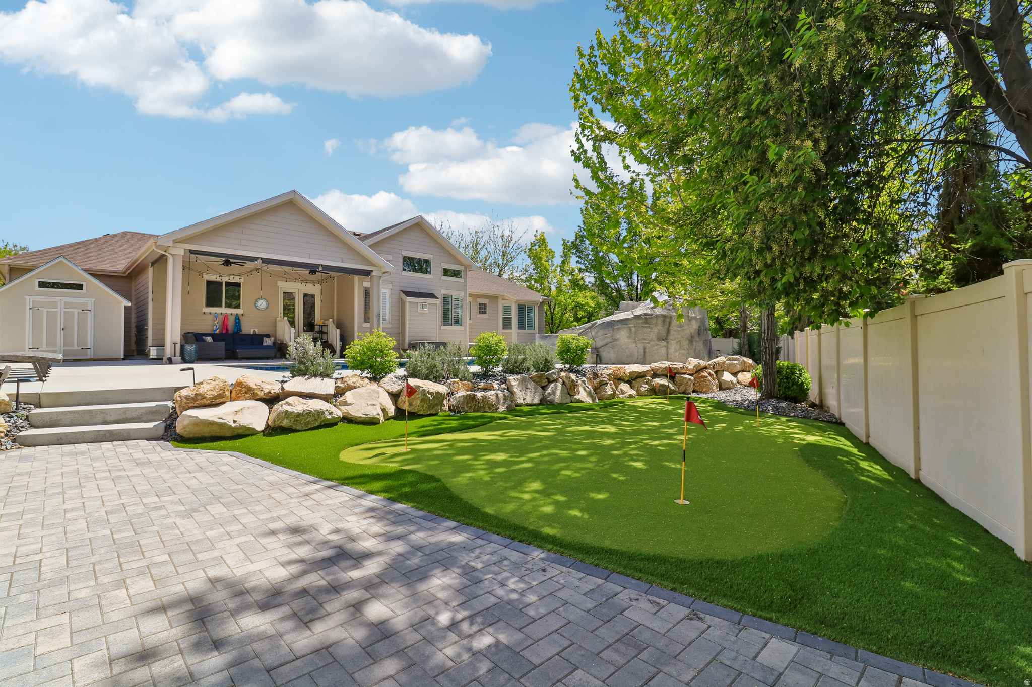 MOUNTAIN VISTAS - Residential