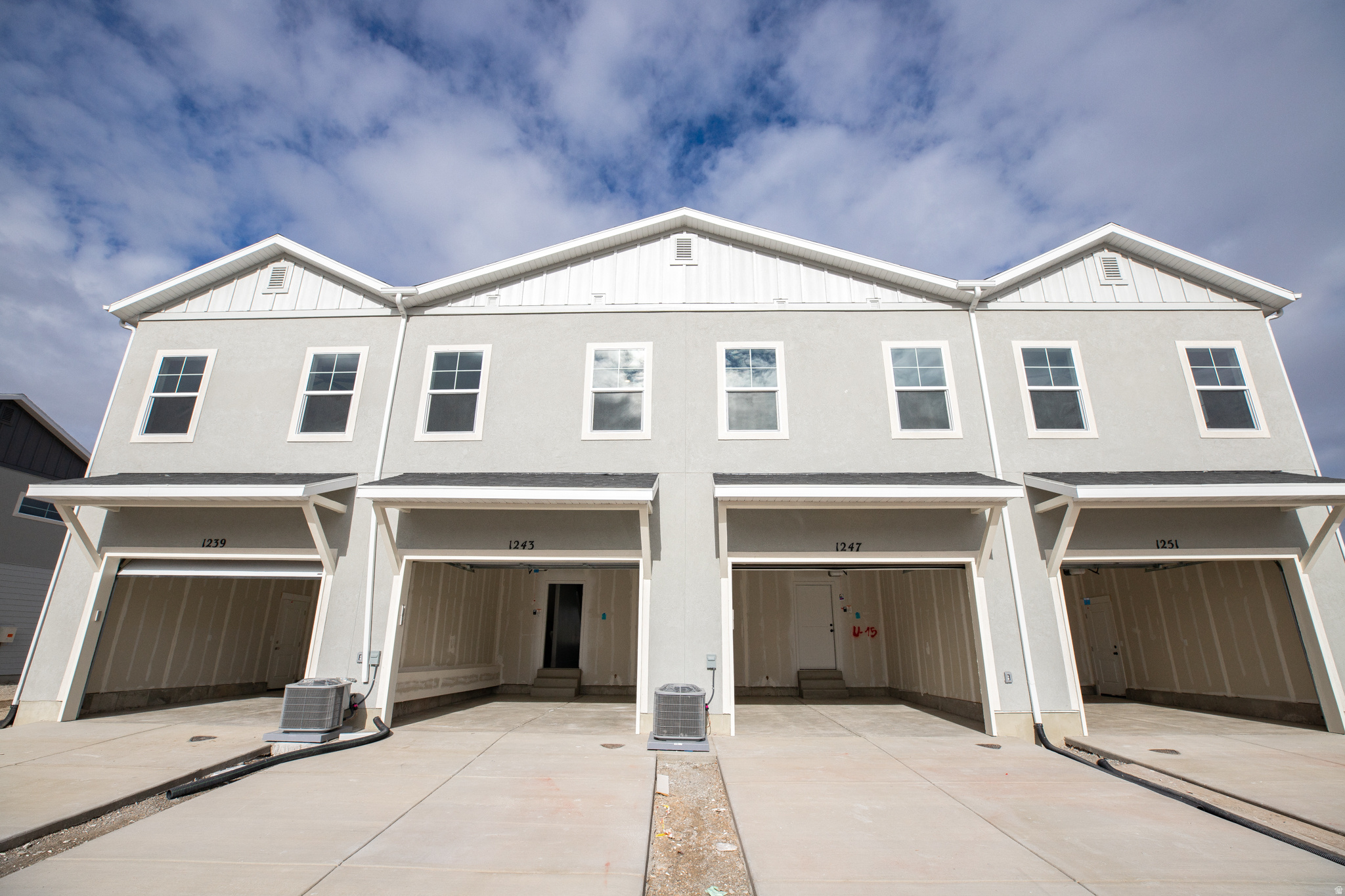 HARMONY TOWNS - Residential