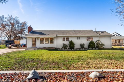 Photo of 2232 S 1000 W, Syracuse, UT 84075 (MLS # 2124827)