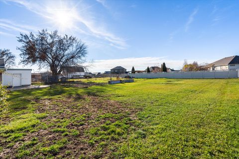 Tiny photo for 2232 S 1000 W, Syracuse, UT 84075 (MLS # 2124827)