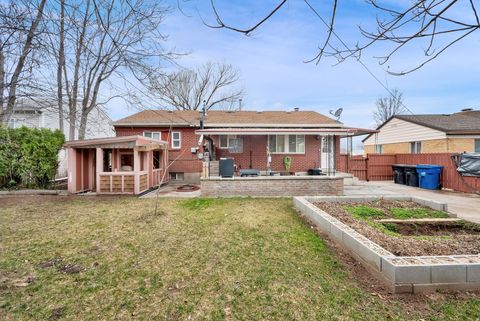 Tiny photo for 4558 S 300 W, Washington Terrace, UT 84405 (MLS # 2136495)