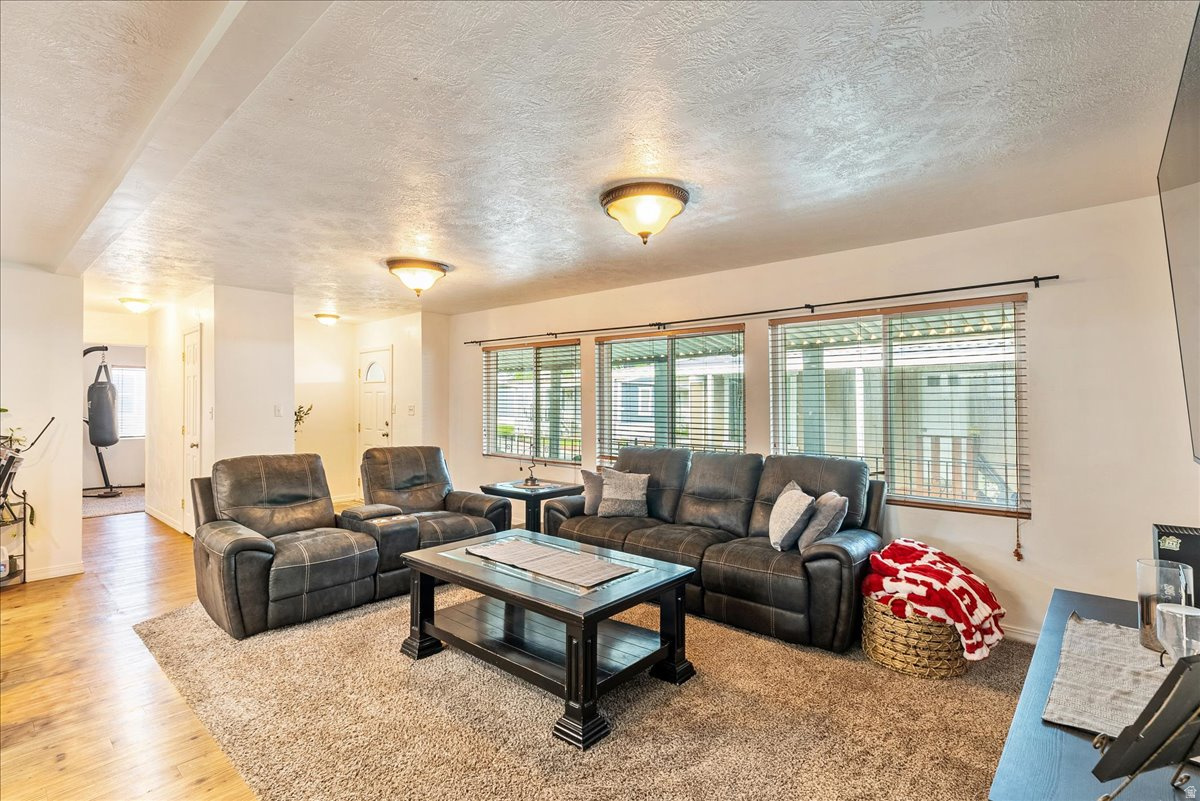 ATHERTON PARK - Residential