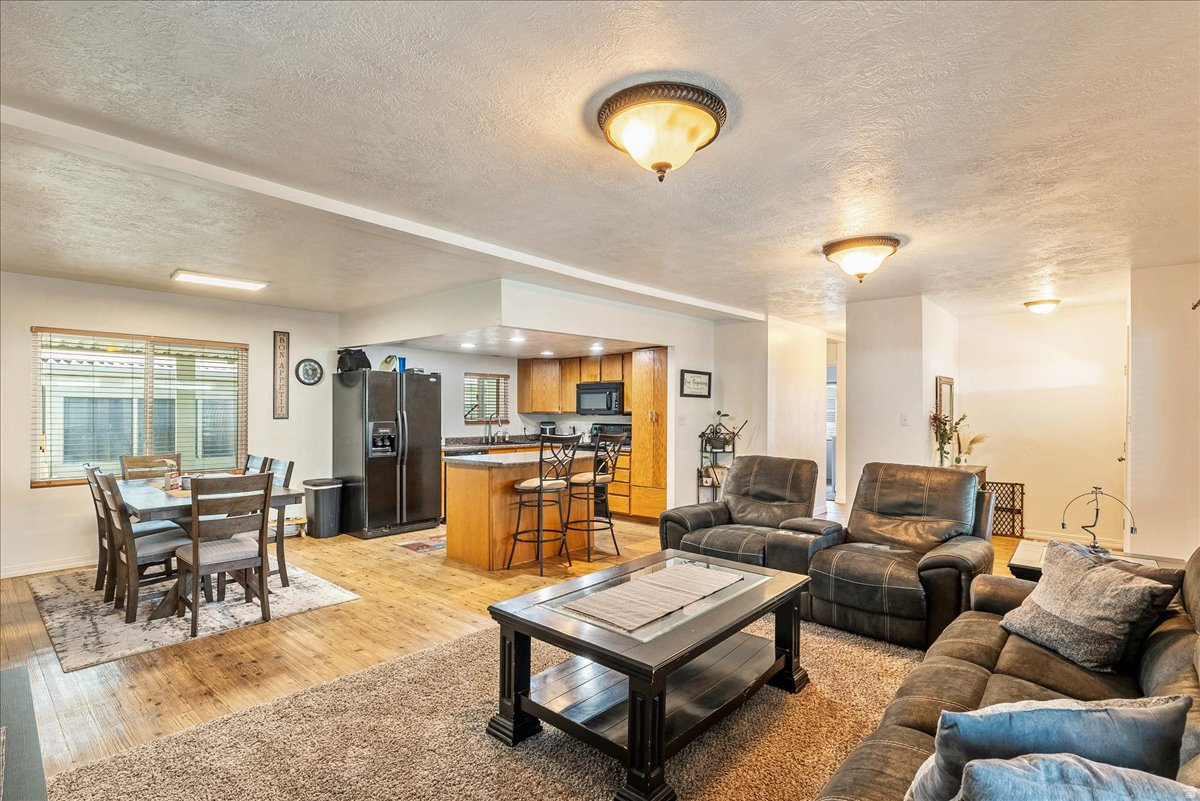 ATHERTON PARK - Residential