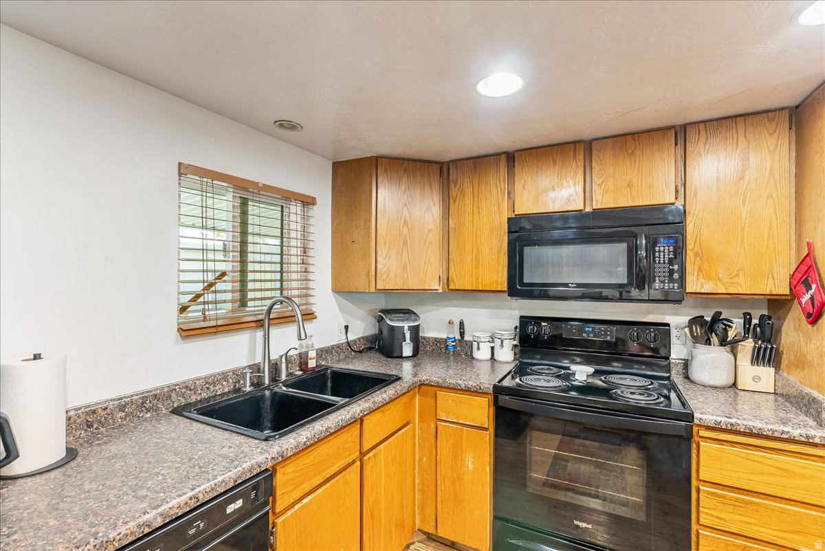 ATHERTON PARK - Residential