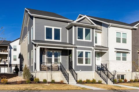 Townhouse For Sale - 13618 S Vernet Dr<br/> Riverton, UT 84096