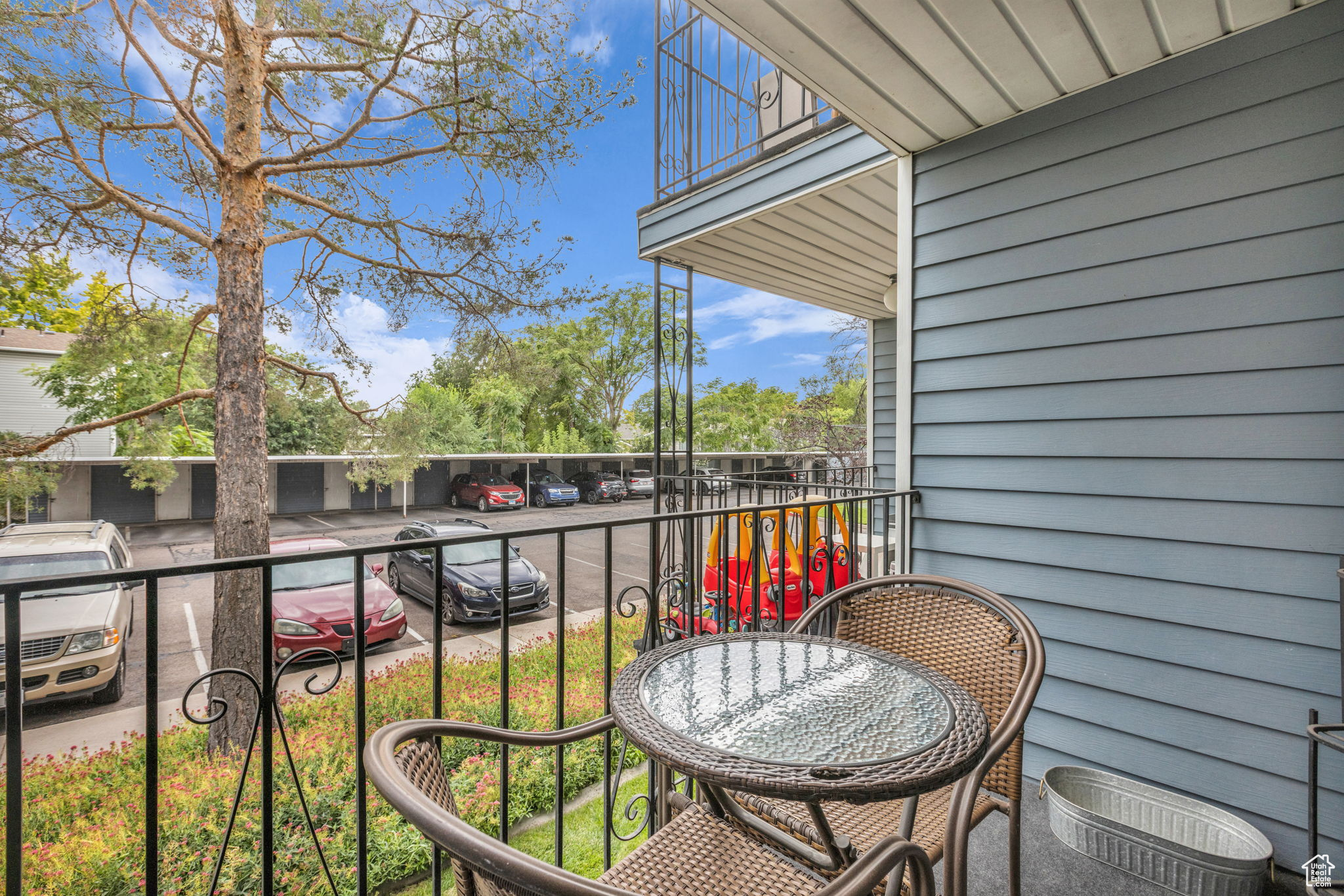 WEDGEWOOD WILLOWS - Residential