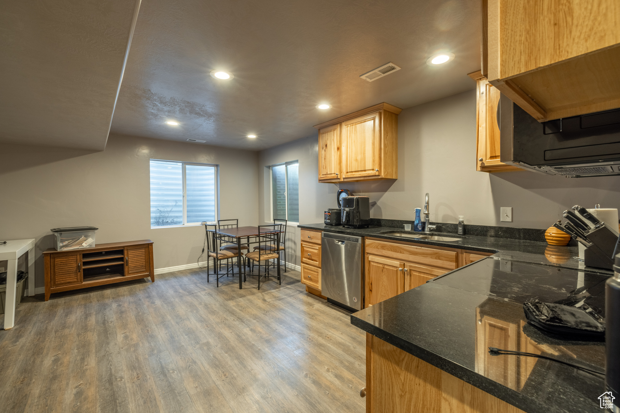 7886 N Brookwood Dr, Eagle Mountain, Utah image 33