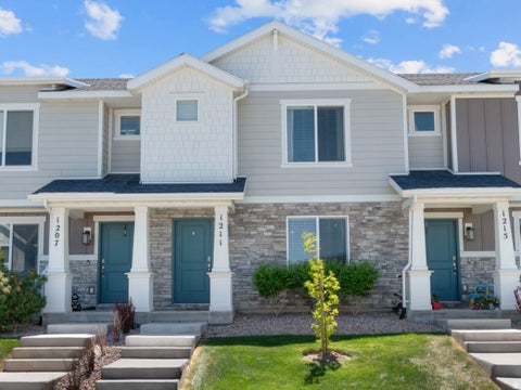 Townhouse For Sale - 1211 W Agave Dr<br/> Santaquin, UT 84655