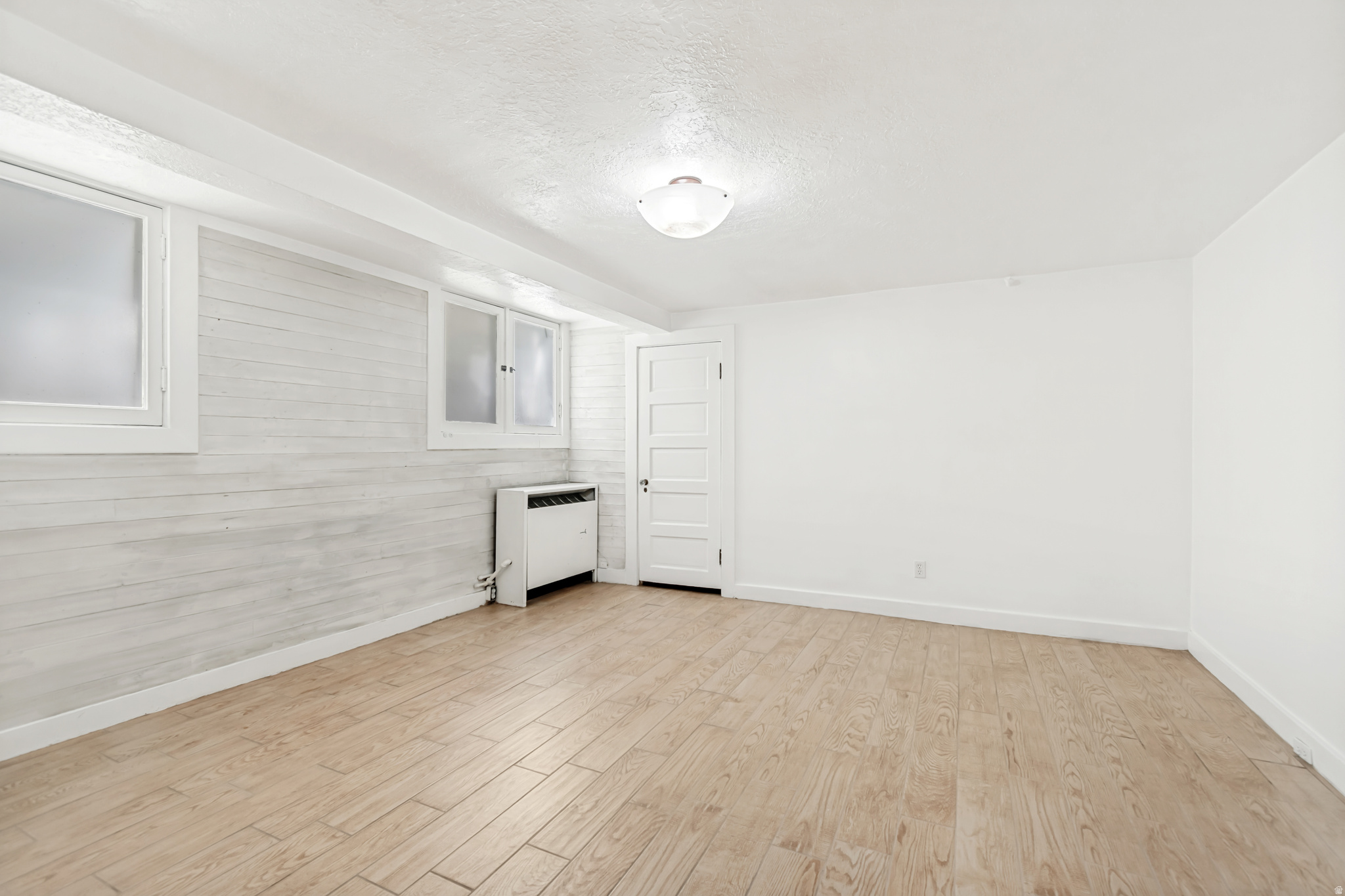 LAIRD - Residential