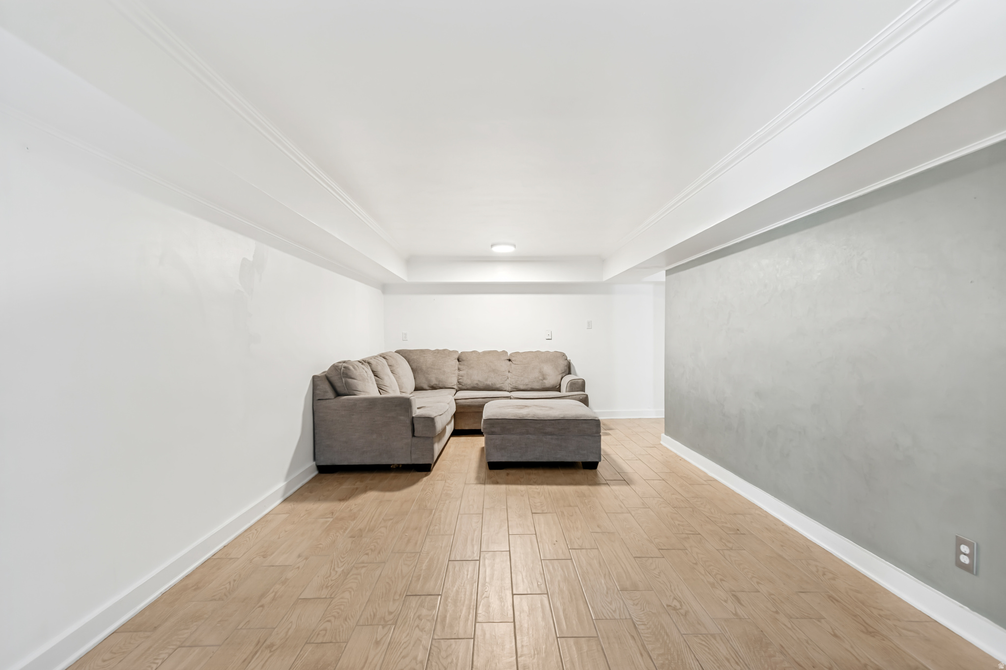 LAIRD - Residential