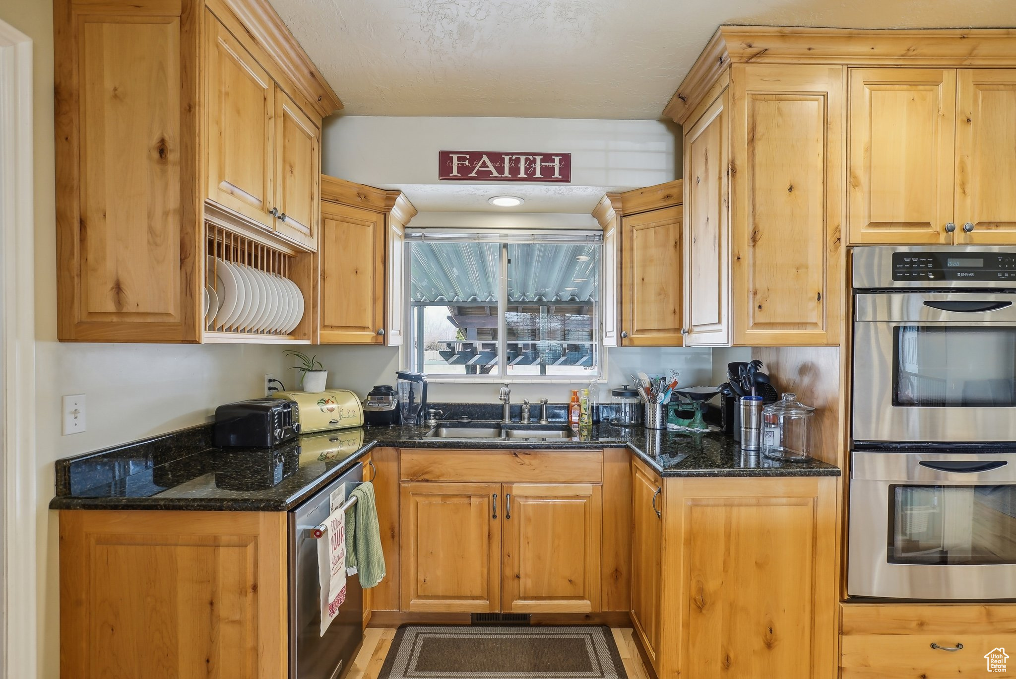 2660 W 9435, South Jordan, Utah image 12