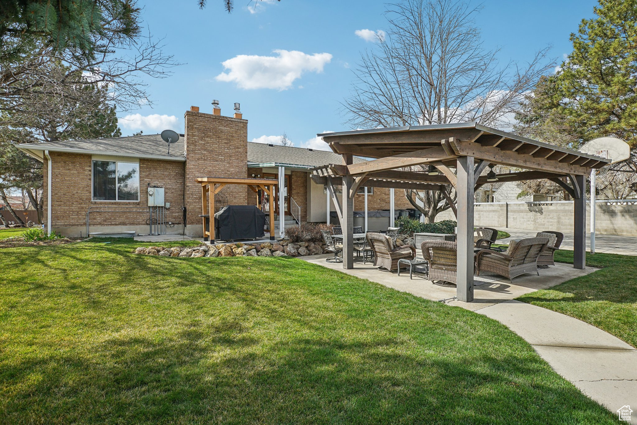2660 W 9435, South Jordan, Utah image 32