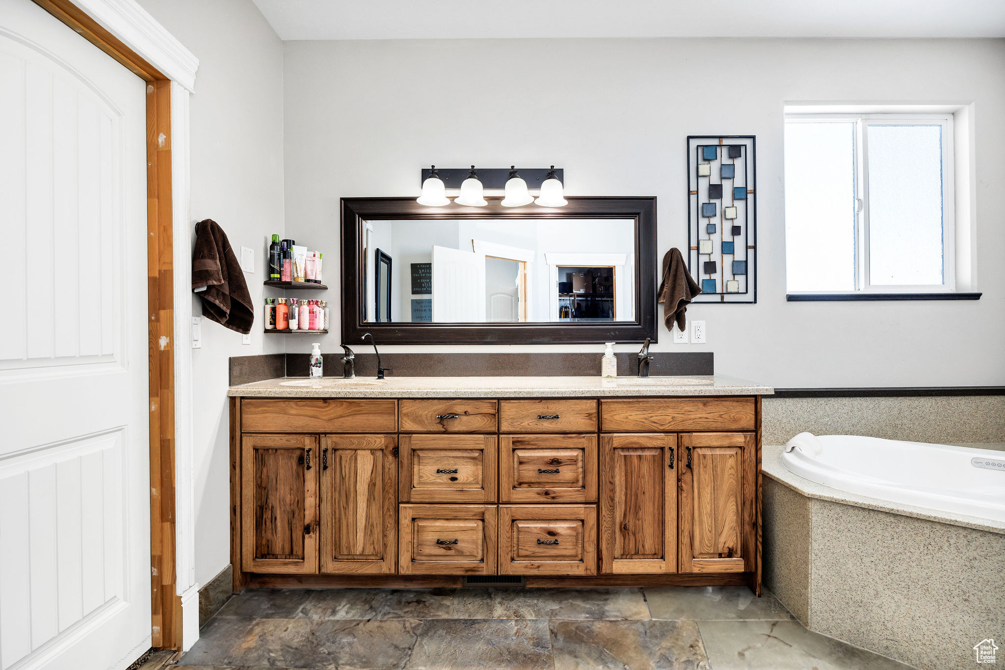 7223 N Estancia Ln, Smithfield, Utah image 29