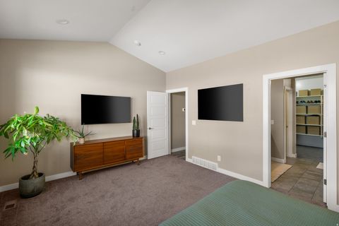 Tiny photo for 1437 E HOLLYHOCK CT, Layton, UT 84040 (MLS # 2149134)