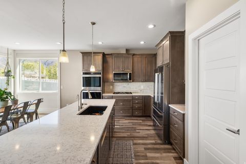 Tiny photo for 1437 E HOLLYHOCK CT, Layton, UT 84040 (MLS # 2149134)