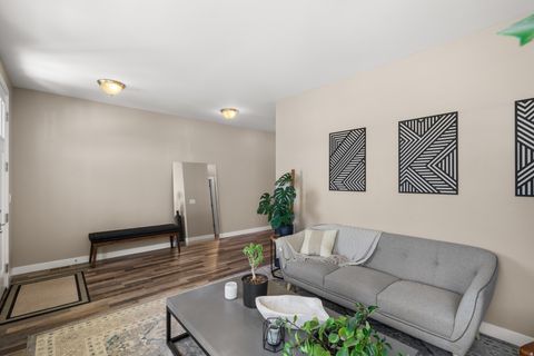 Tiny photo for 1437 E HOLLYHOCK CT, Layton, UT 84040 (MLS # 2149134)