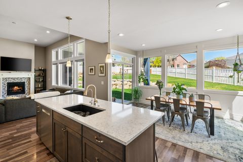 Tiny photo for 1437 E HOLLYHOCK CT, Layton, UT 84040 (MLS # 2149134)