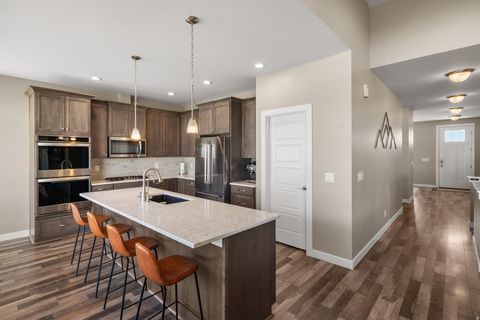Tiny photo for 1437 E HOLLYHOCK CT, Layton, UT 84040 (MLS # 2149134)