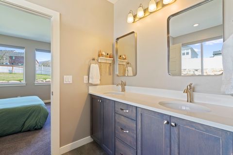Tiny photo for 1437 E HOLLYHOCK CT, Layton, UT 84040 (MLS # 2149134)
