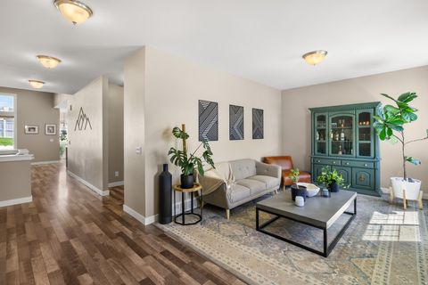Tiny photo for 1437 E HOLLYHOCK CT, Layton, UT 84040 (MLS # 2149134)