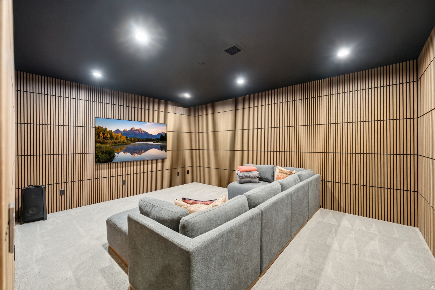 ELK RIDGE BLUFFS - Residential